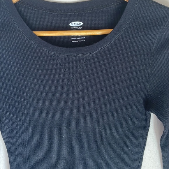Old Navy round neck fitted ribbed knit black tee long sleeves - Picture 8 of 10